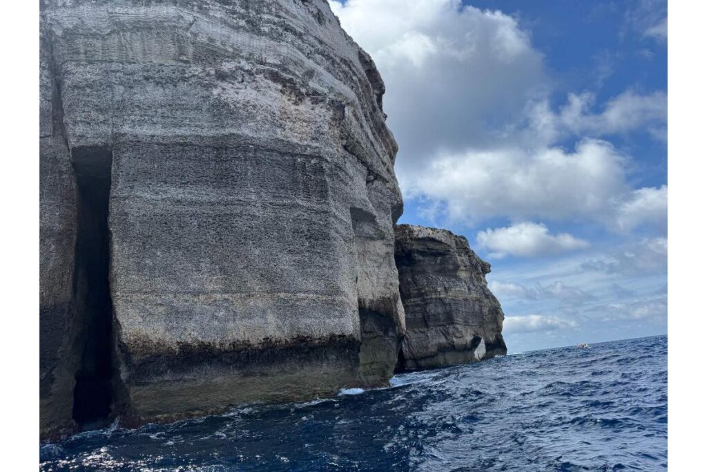 blue window gozo
